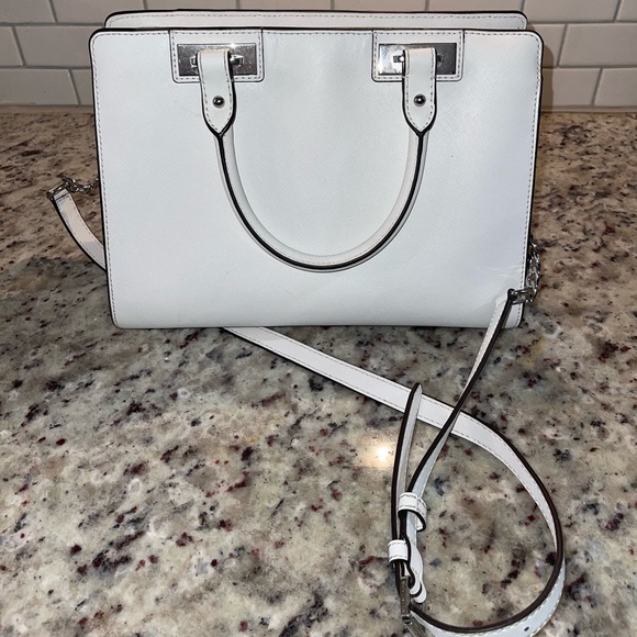 Michael Kors Saffiano Crossbody bag w/ arm straps - Picture 5 of 5